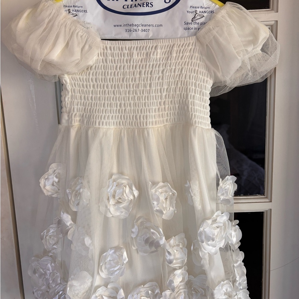 Elegant White Kids Dress with Floral Accents